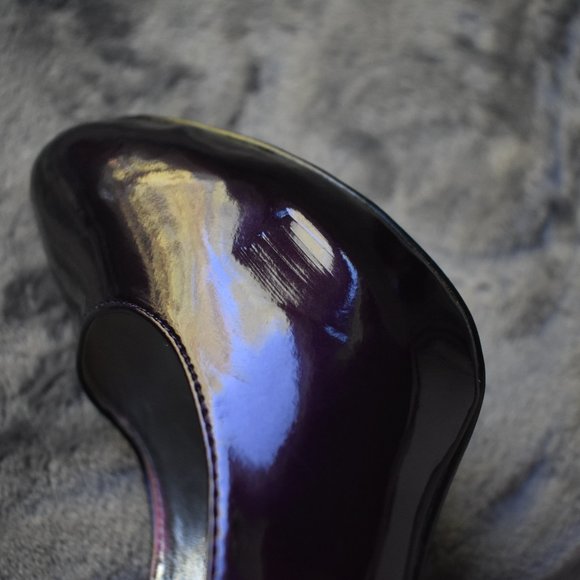 Purple Bolaro Heels with Silver Stud Detail Size 8 - Picture 5 of 13